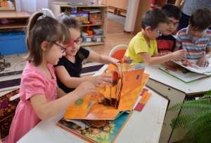 На Ставрополье Каскад Кубанских ГЭС подарил книги детям