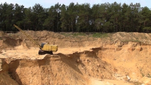 В Кочубеевском районе предприниматель незаконно добывал песок и гравий