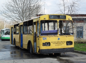 Работникам троллейбусного парка Ставрополя погасят долги по зарплате