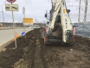 В Ставрополе приступили к обустройству нового тротуара у диагностического центра