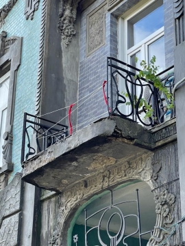 Специалисты ставропольской мэрии оказали содействие в оценке причин обрушения ограды балкона