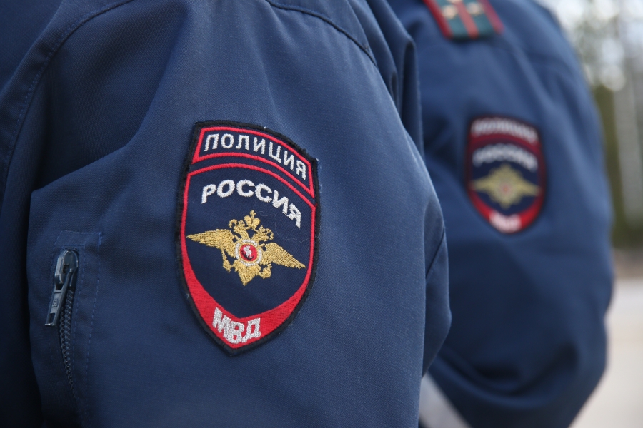 На Ставрополье полицейские изъяли крупную партию контрафактных сигарет