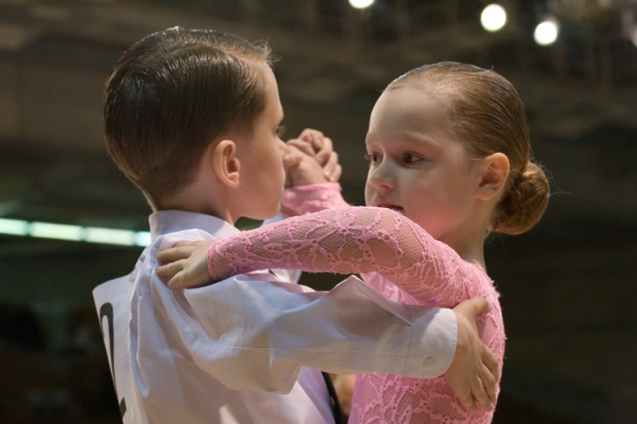 Танцы михайловск. Спортивные танцы для детей. Вальс дети. Детские спортивные бальные танцы. Детский бальный танец.