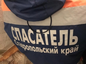 Спасатели в Ставрополе вскрыли дверь квартиры с мертвой пенсионеркой