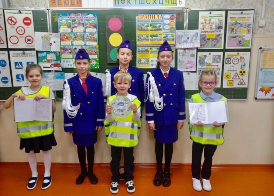 В Ставрополе школы присоединились к всероссийской акции по безопасности дорожного движения