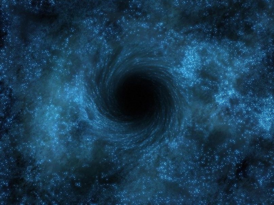 Ученые NASA: «Черная дыра «выплюнула огромное нечто»