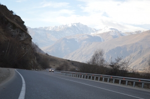 На Северном Кавказе в проблеме дорожного ремонта в 2016-м сделали большой шаг