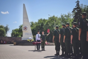 В Невинномысске двадцать новобранцев приняли военную присягу
