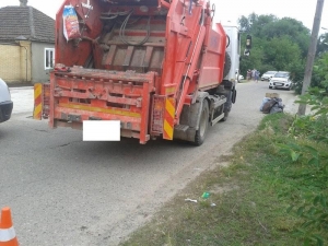 В Светлограде под колесами мусоровоза погиб восьмилетний мальчик