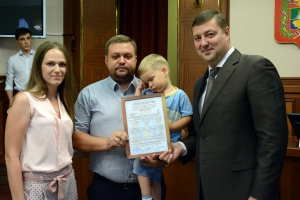 В Ставрополе продолжили выдачу жилищных сертификатов молодым семьям