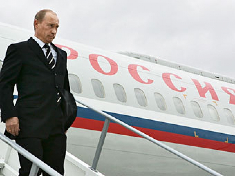 Владимир Путин возглавил рейтинг моральных авторитетов России