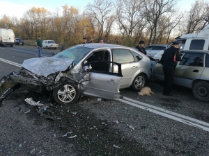 На Ставрополье при столкновении четырех машин погибли два человека