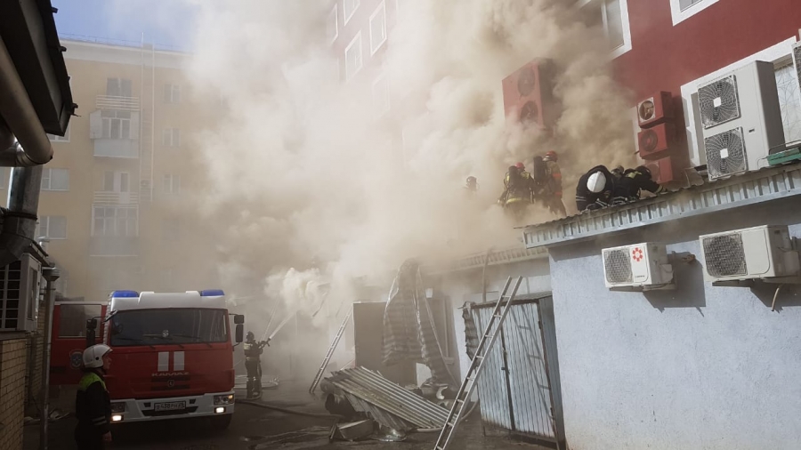 В Ставрополе эвакуировали 65 человек из-за пожара в ресторане «Тибон»