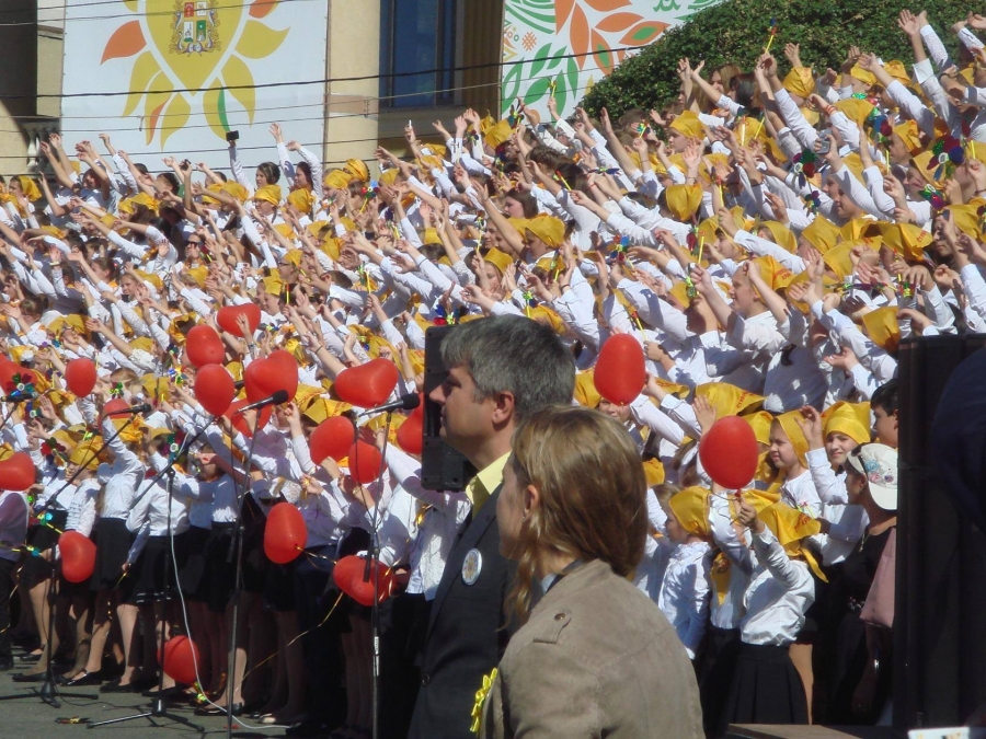 После выступления детского хора на Дне города и Ставрополья в соцсетях поднялась волна возмущения
