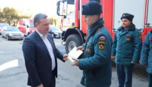 Глава Пятигорска поблагодарил службы, участвовавшие в тушении возгорания на АО «Холод»