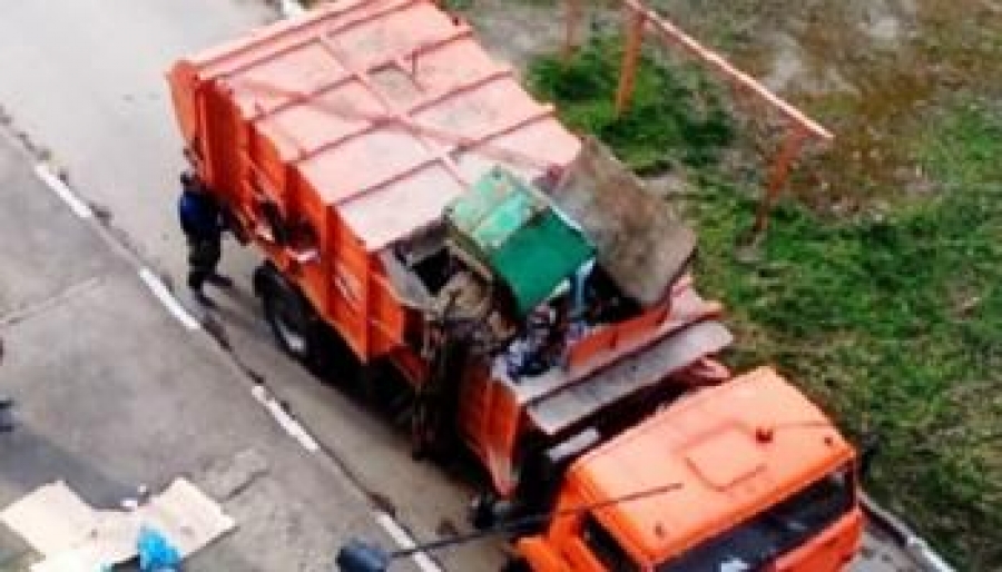 Администрация Пятигорска держит на контроле ситуацию с вывозом мусора