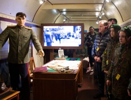 Кадеты вместе с мэром Ставрополя посетили «Поезд Победы»