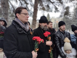 В Кисловодске в День защитника Отечества открыли мемориальную доску бойцам СВО